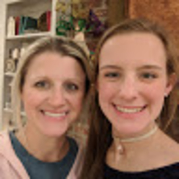 Meet your Posher, Claire - Picture 1 of 1